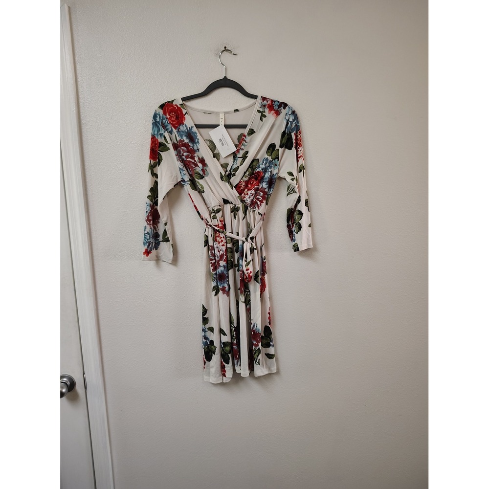 MTS Womens Floral Faux‎ Wrap Dress Cream Red Blue Rose 3/4 Sleeve Size Small NWT
